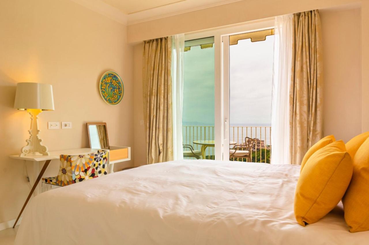 Taormina Skyline Villa ภายนอก รูปภาพ