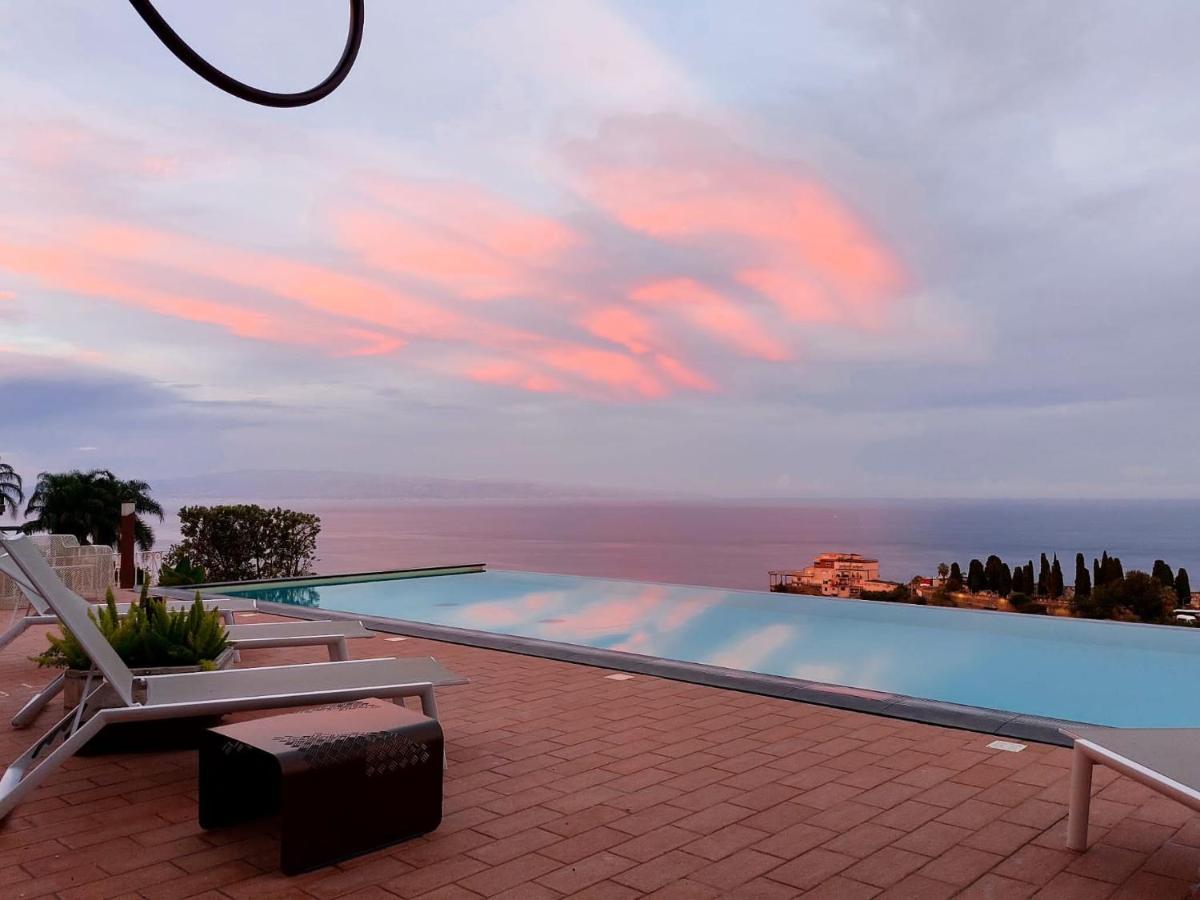 Taormina Skyline Villa ภายนอก รูปภาพ