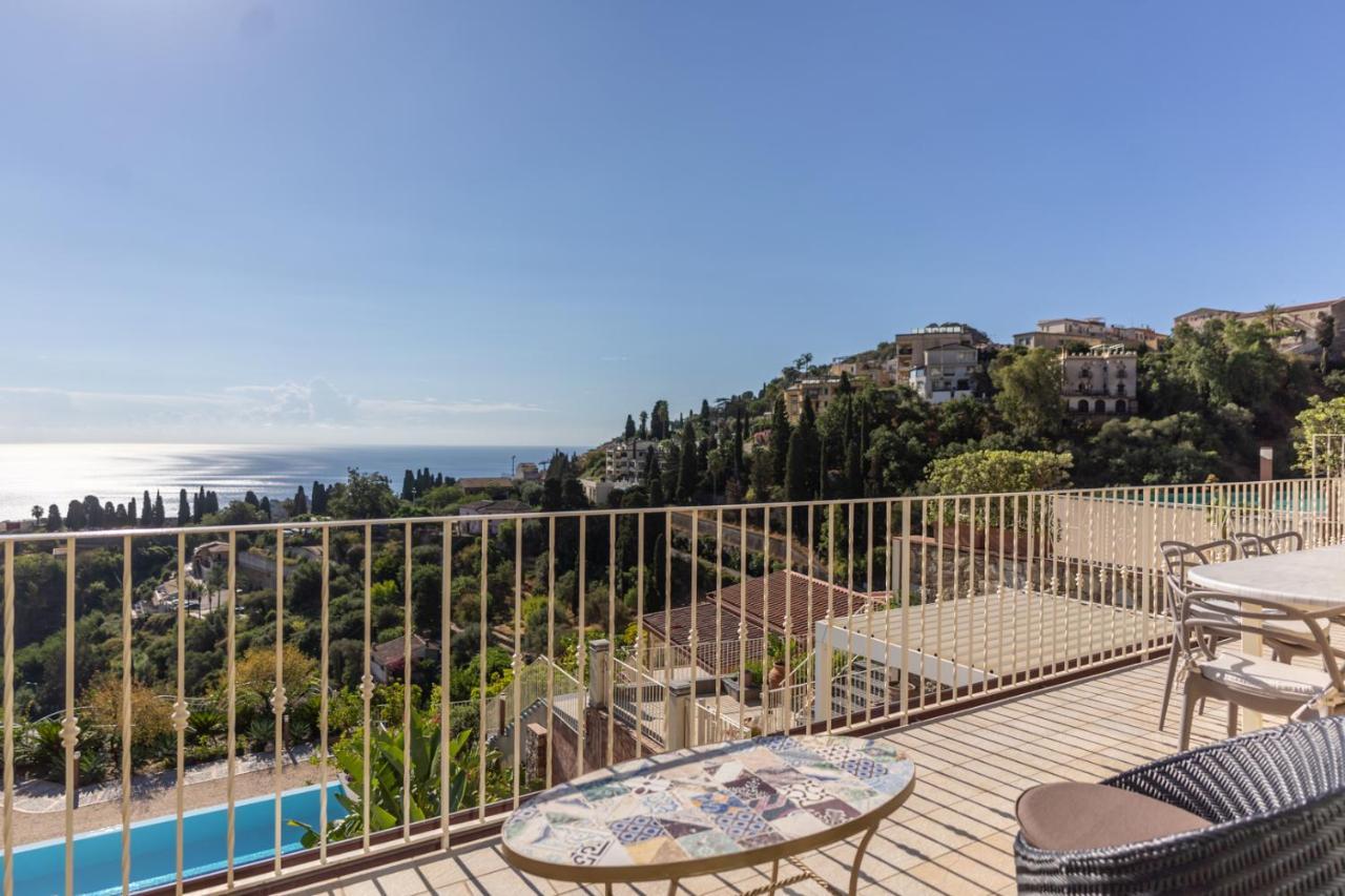 Taormina Skyline Villa ภายนอก รูปภาพ