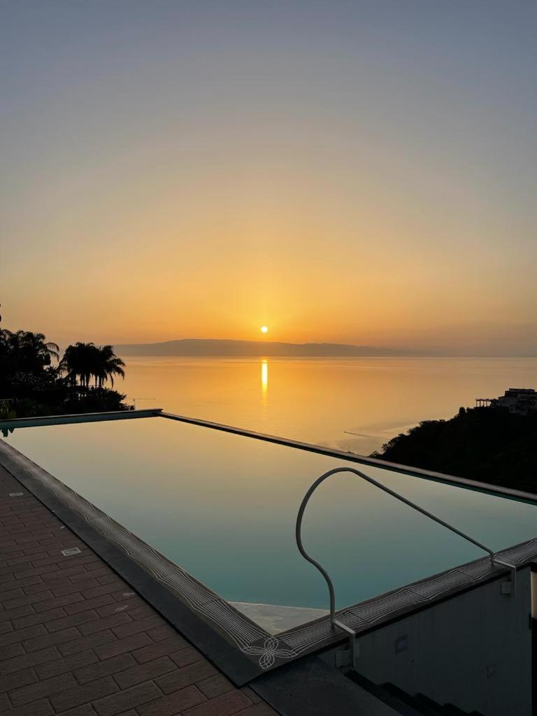 Taormina Skyline Villa ภายนอก รูปภาพ